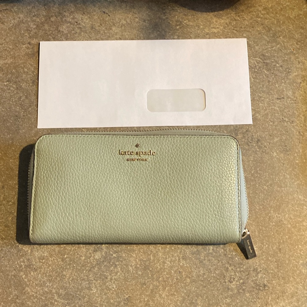 Kate spaid wallet